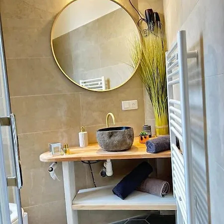 Apartment Cocon, Sur Marne, Parking, Wifi, Proche Rer Lagny